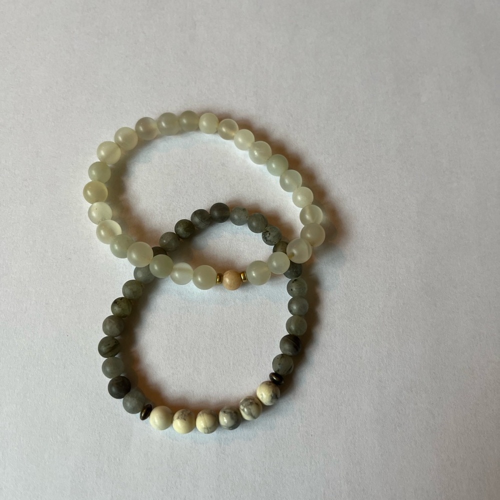 Beaded Bracelet Set - White and Gray